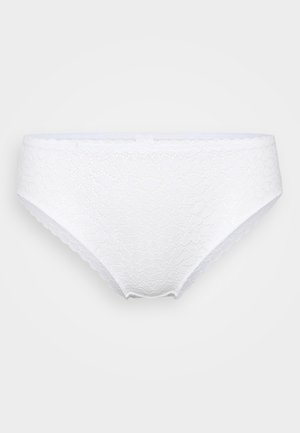 Baltos nėrinės bikini kelnaitės su banguotu kraštu, gėlių raštu ir minkšta tekstūra, sukurtos komfortui ir be siūlių prigludimui.