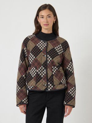 YASANARI REVERSIBLE QUILTED COAT - Chaqueta fina - black