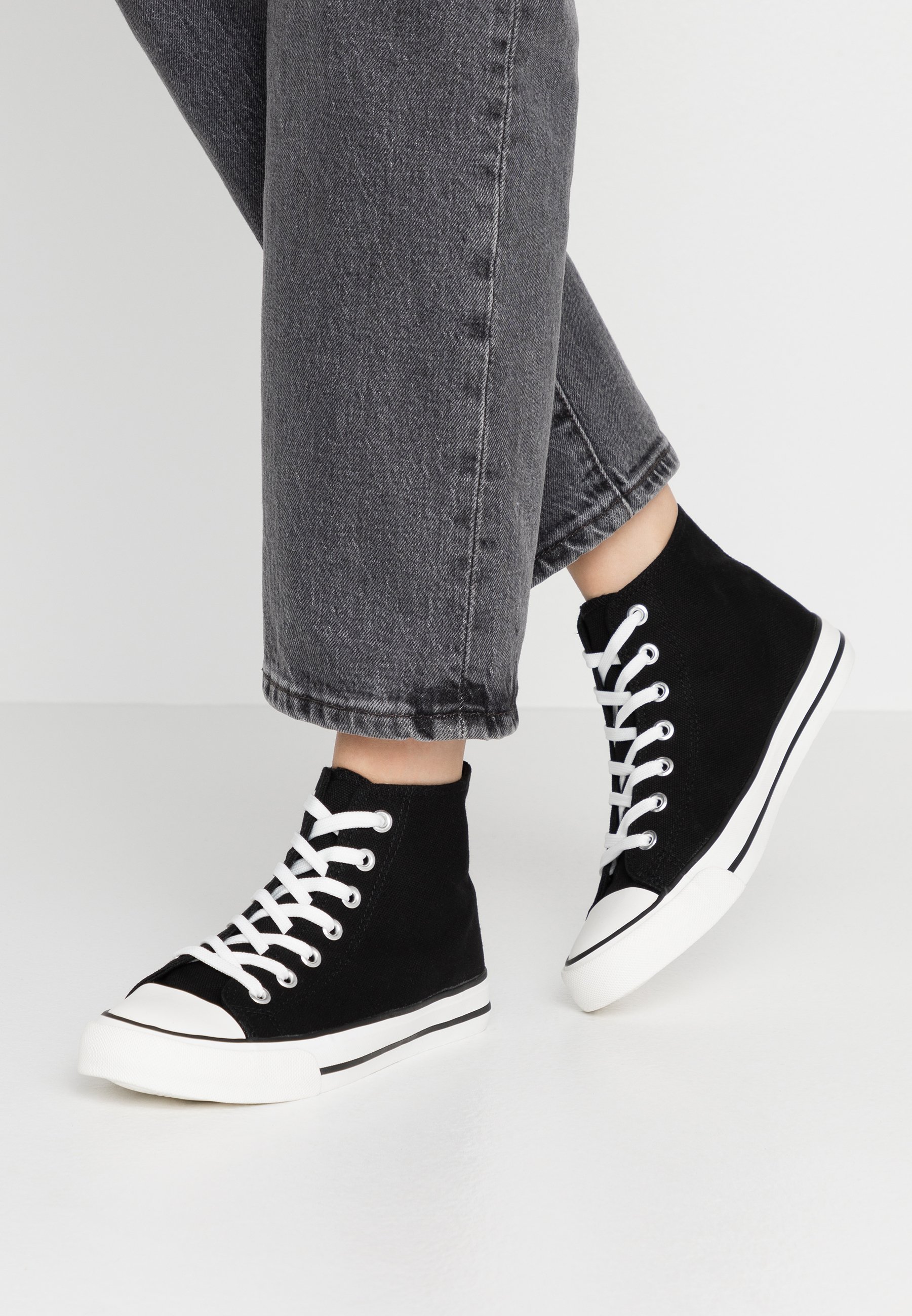 Dorothy Perkins ICONIC TOP TRAINER Høye joggesko black Dorothy Perkins ICONIC TOP TRAINER Høye joggesko