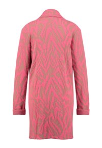 Roze en beige patroonjas met een textuur, geweven ontwerp. Heeft lange mouwen en een kraag, met een ontspannen, rechte silhouette.