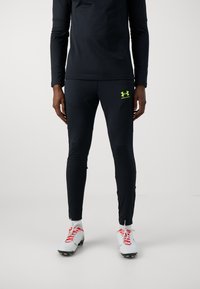 Under Armour - CHALLENGER TRAIN PANT - Dresside alumine osa - black/high vis yellow Väikepilt 1