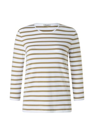 Hvid langærmet skjorte med vandrette khakistriber og rund halsudskæring, vist forfra på en ensfarvet baggrund.