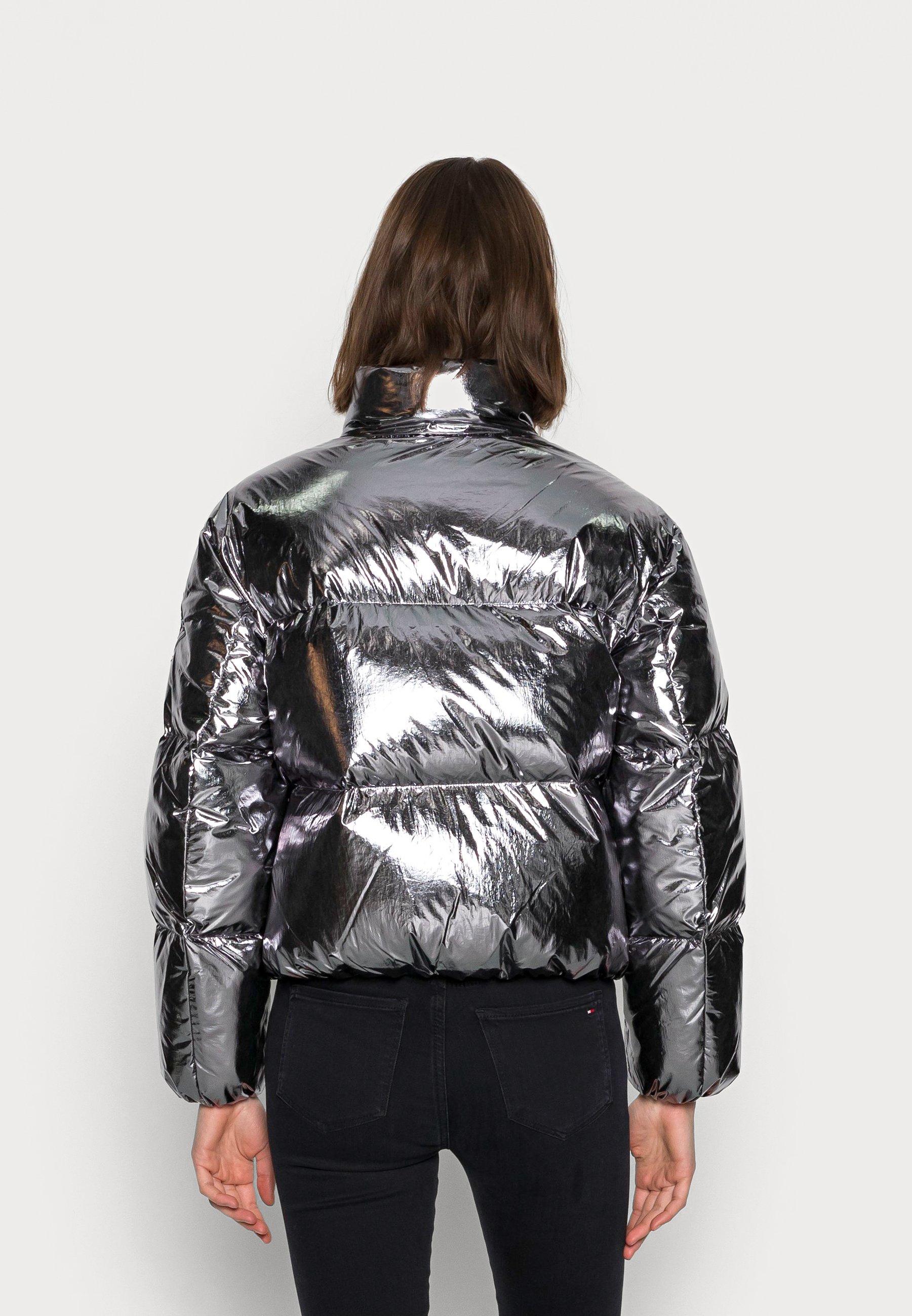 Tommy Hilfiger GLOSS FOIL LOGO PUFFER 