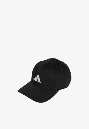 Cappellino da baseball nero in cotone con visiera curva, caratterizzato da tre strisce bianche sul fronte e sei fori di ventilazione.