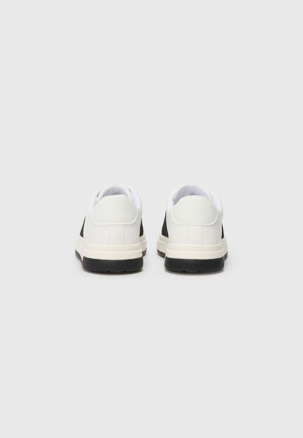 MANHATTAN UNISEX - Trainers3