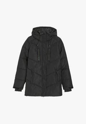 Czarna ocieplana kurtka z kapturem, z zamkiem z przodu, dwiema kieszeniami na zamek na piersi, kieszeniami bocznymi oraz pikowanym wzorem. Gładka faktura.