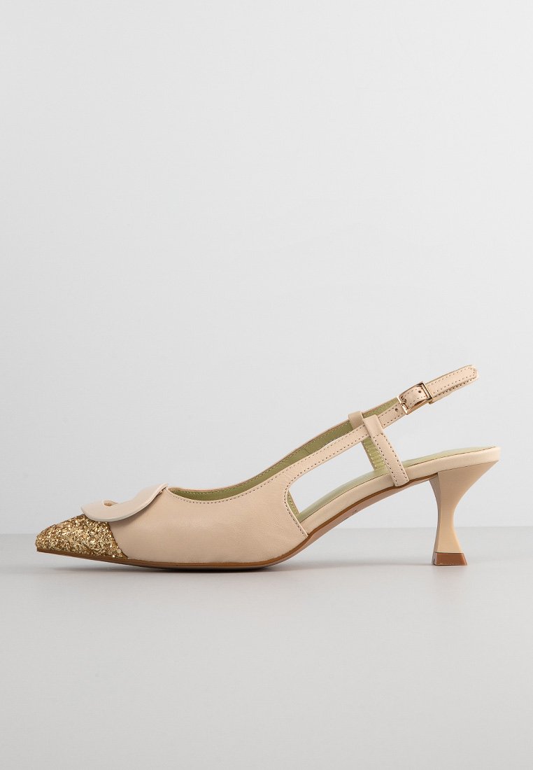 Pantofi clasici cu toc