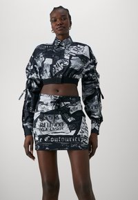 Versace Jeans Couture TAPE - Užsagstoma palaidinė - black