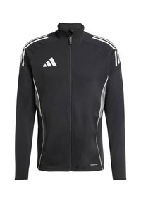 Schwarze Zip-Jacke aus athletischem Material mit glatter Oberfläche, ausgestattet mit weißen Streifen auf den Schultern, weißen Akzenten und dem "AEROREADY"-Logo am Saum.