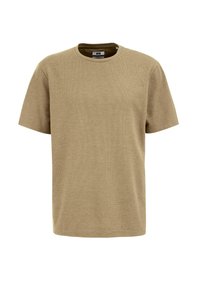 Camiseta de manga corta marrón hecha de tejido texturizado, con cuello redondo clásico y un corte relajado. Diseño sencillo sin patrones visibles.