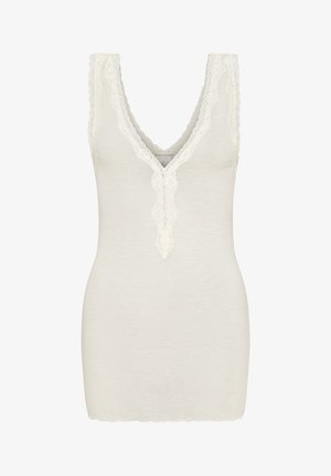 Weißes Tanktop aus weichem Stoff mit tiefem V-Ausschnitt und aufwändigen Spitzenbesätzen entlang des Ausschnitts und der Armausschnitte, nahtloses Design.