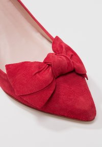 KIOMI Escarpins à talons hauts - red