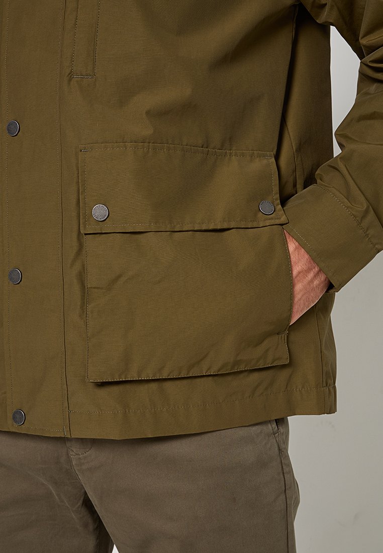 Leichte Jacke
