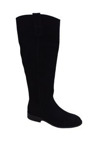Bota de ante negra hasta la rodilla con una textura suave, punta redondeada y suela plana. Presenta un pequeño lazo en la parte posterior para facilitar el uso.