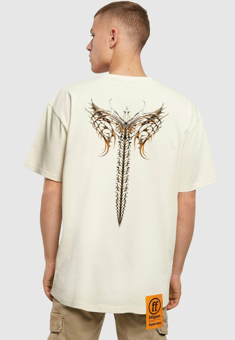 Forgotten Faces - CHROME WINGS - T-Shirt print - sand, Vergrößern