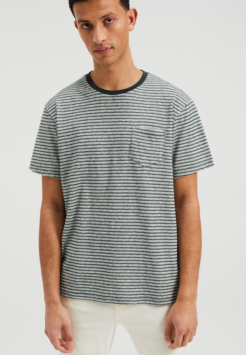 WE Fashion MET STRUCTUUR TShirt print green/grünmetallic Zalando.de