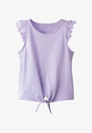 Lilla ærmeløs top med ruffled skulderdetaljer, der har øjeletudvikling og et frontknude-design for en tætsiddende pasform. Blødt bomuldsmateriale.