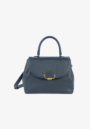 Donkere blauwe leren handtas met ronde bovenste handgreep, klep met sluiting en gouden ovale gesp, tegen een witte achtergrond.