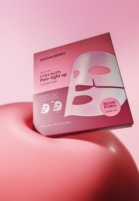 Opakowanie maski hydrożelowej prezentujące różową pudełko z wyraźnym czarnym napisem, zawierające biały wzór maski oraz ikony dotyczące sposobu użycia. Podana waga netto.