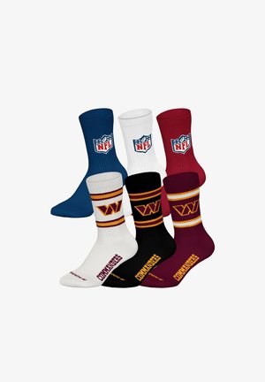 Drei Paar NFL Crew-Socken in Blau, Weiß und Rot mit NFL-Logo und drei Paar Washington Commanders Socken in Weiß, Schwarz und Weinrot.
