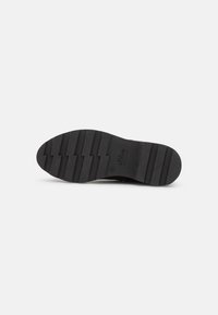 s.Oliver Platform boots - antracit