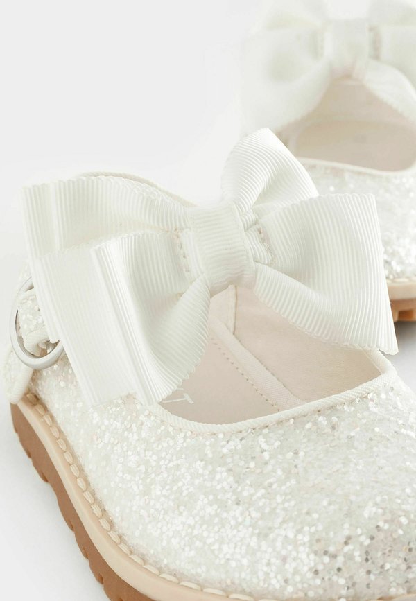 Riemchenballerina