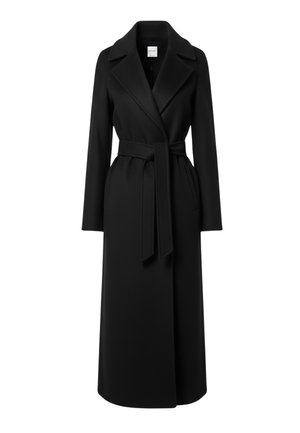 Langer schwarzer Gürtelmantel mit breiten Revers, langen Ärmeln und seitlichen Taschen, auf einem einfarbigen Hintergrund präsentiert.