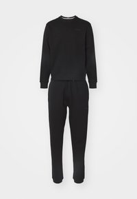 Unselected, black