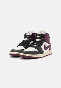 Jordan AIR JORDAN 1 MID SE - Vysoké tenisky - sail/black/active pink/bordeaux/coconut milk