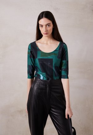 YUMMY - T-shirt con stampa - dark collage
