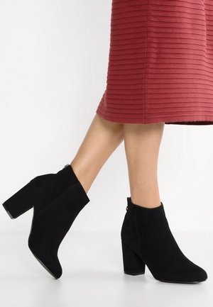Ankle boot