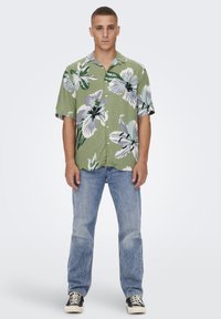Only & Sons ONSDAN LIFE SHIRT - Overhemd - oil green