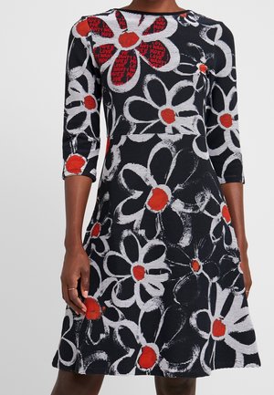 Sukienka z dżerseju