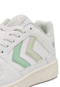 Thumbnail Image 7