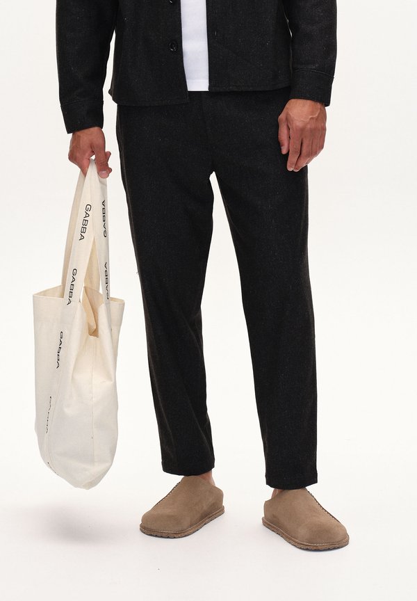 MONZA SHAFI CROPPED - Chino