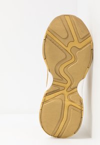 sandro Sneakers - gold-coloured