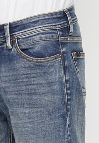 Koroshi COMFORT FIT - Straight leg jeans - azul cl light blue