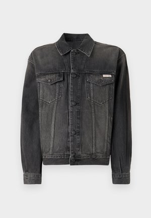 Veste en denim noir avec un devant à boutons, des poches sur la poitrine et un col. Présente une texture délavée et des manches contrastées. Étiquette sur la poitrine.