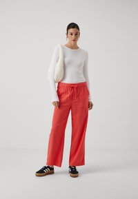 GAP PULL ON - Pantaloni - cayenne