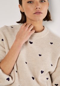 Apricot Maglione - stone