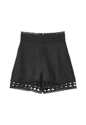 Schwarze Shorts für Damen mit Spitzenbesatz am Bund, an den Seiten und am Saum, ausgestattet mit einem gewellten Rand und geometrischen Ausschnitten.