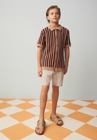 Next SHORT SLEEVE - REGULAR FIT - Košile - rust brown