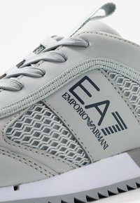 EA7 Emporio Armani LACES UNISEX - Sapatilhas - grey