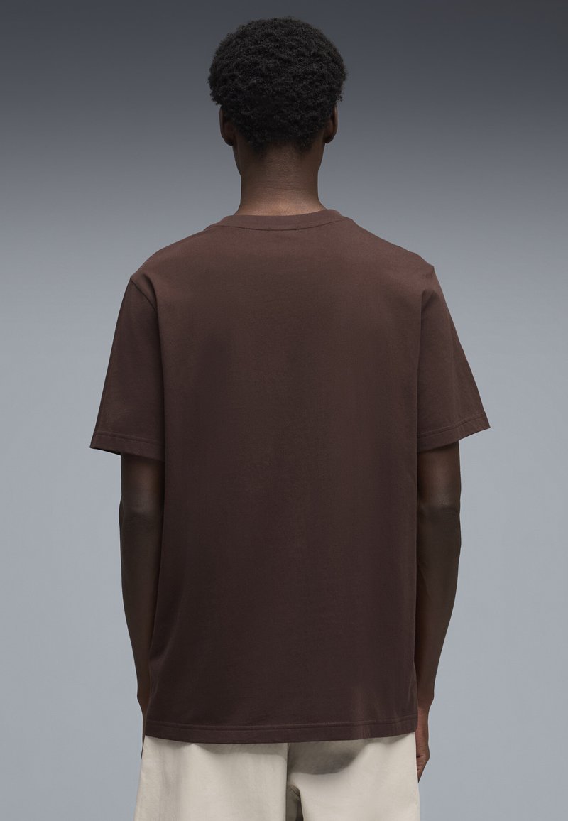 Puma Triko s potiskem - chocolate brown