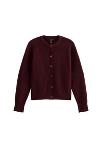 Cardigan bordeaux en matériau doux, avec un col rond, des manches longues et six boutons assortis sur le devant.