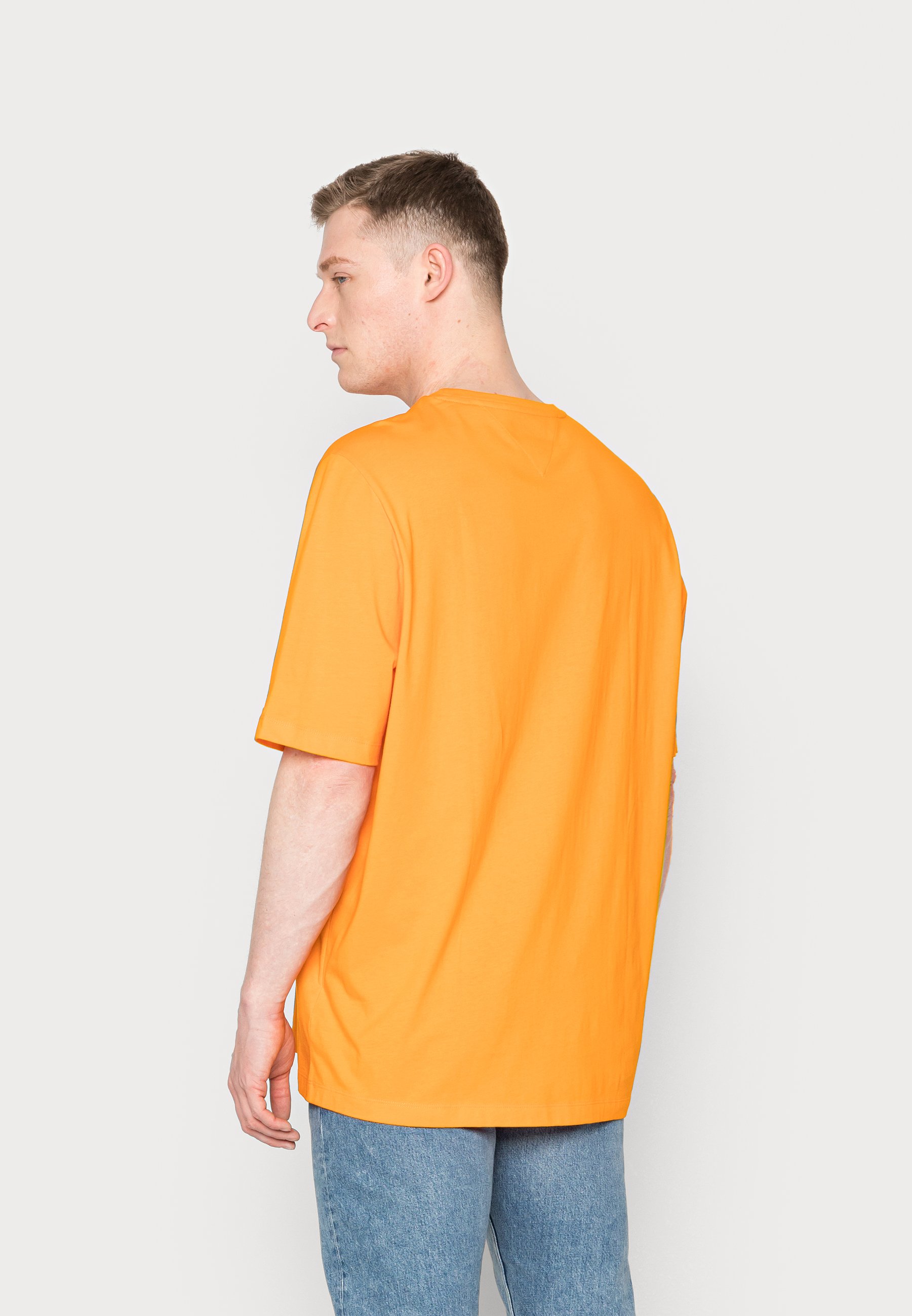 Tommy Hilfiger SQUARE LOGO TEE - T 