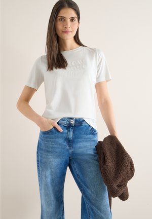 - T-shirt z nadrukiem