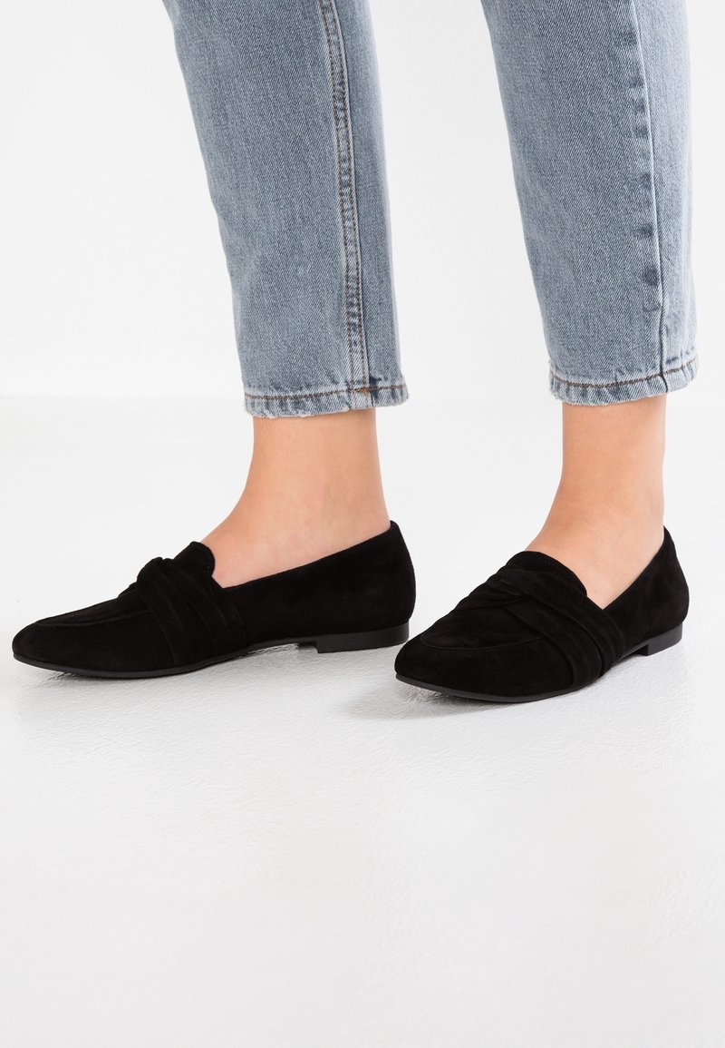 Vagabond Slip-ons - black
