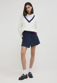 Calliope PROFILI CAMPUS - Strickpullover - blanc