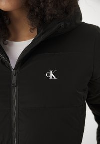 Calvin Klein Jeans - Płaszcz zimowy